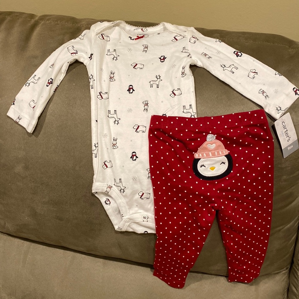 Carter’s Two Piece Holiday Set